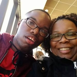 Meet your Posher, Robin